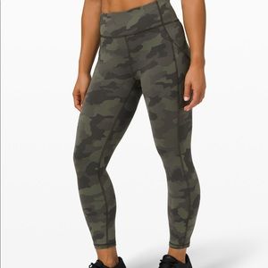 Lululemon Invigorate HR Crop 23” NWT